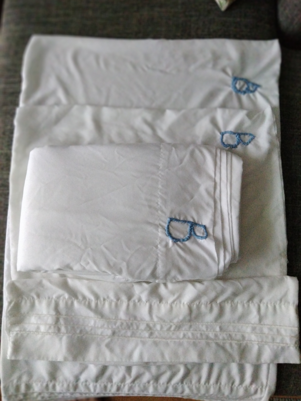 White Bed Queen FLAT Sheet&2 Pillow Cases Blue Embroidered  Classic Monogram B